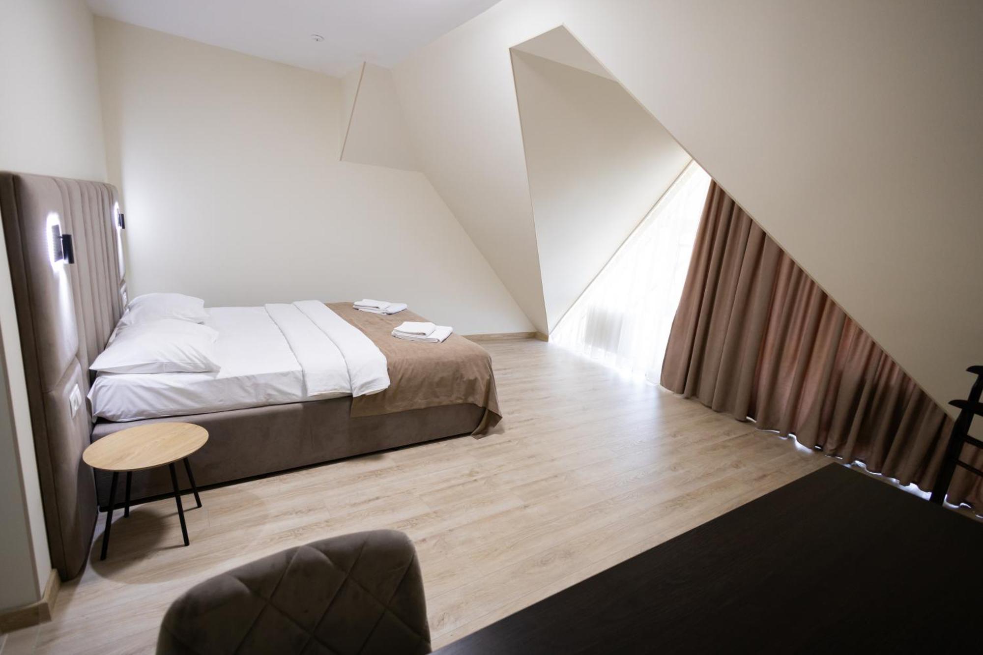 Fantasia Hotel Polyana  Bagian luar foto